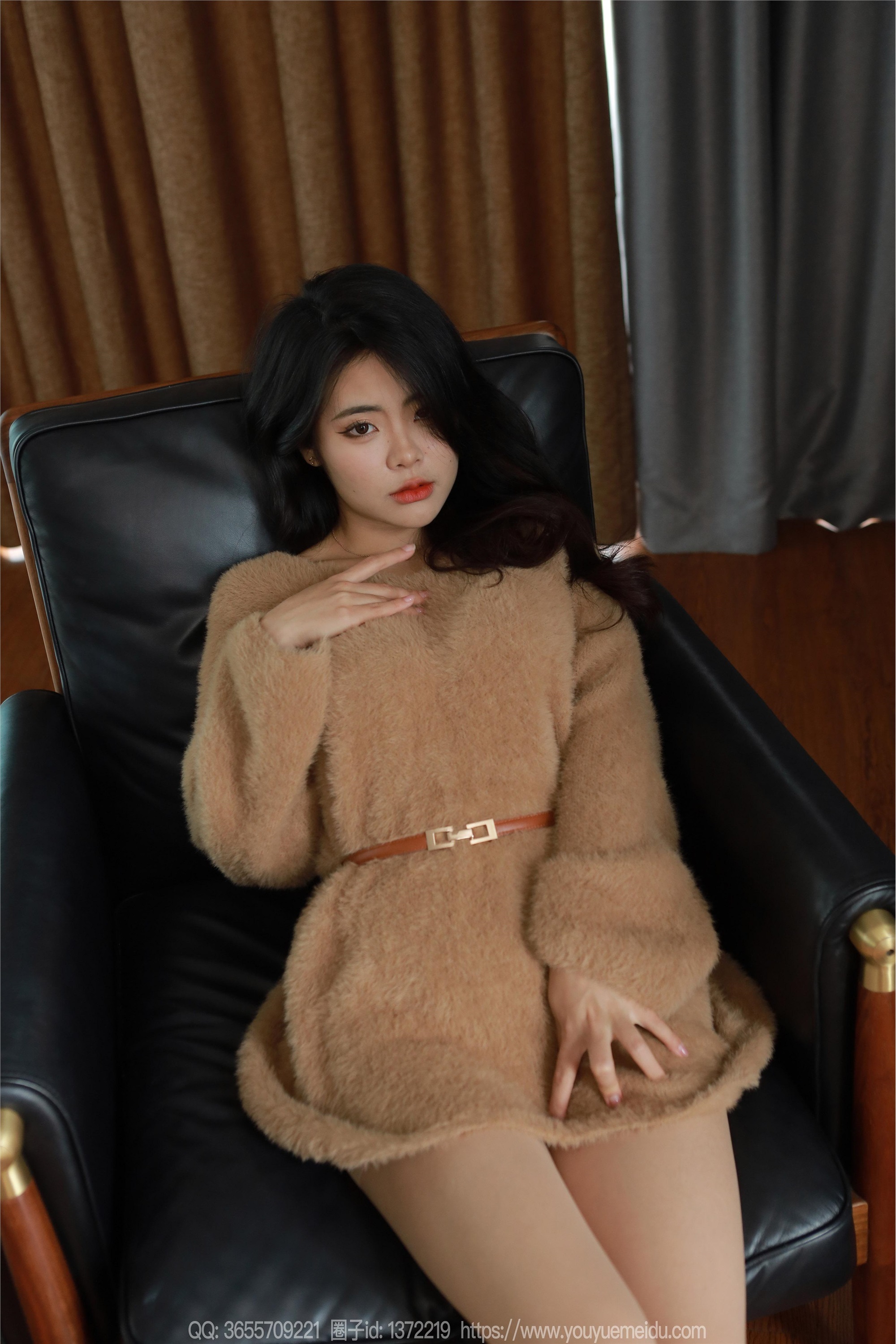 IESS异思趣向  2023.12.04 丝享家 1602 兔兔《脱掉脱掉》